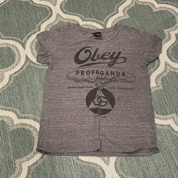 Vintage Obey Heather Gray Short Sleeve Relaxed Fit T-Shirt Size Large - Picture 1 of 5
